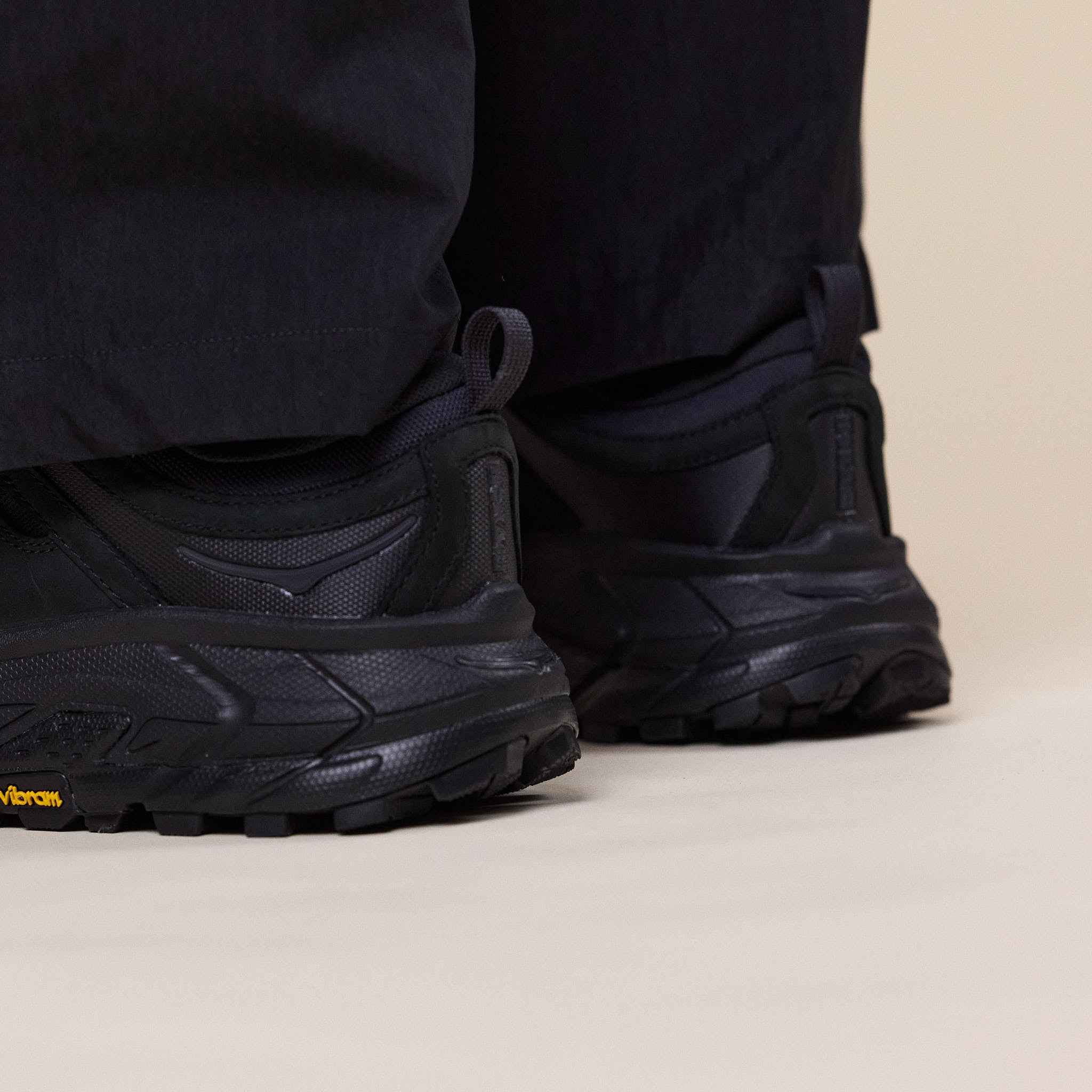HOKA - Tor Ultra Lo Hiking Shoe - Black / Black