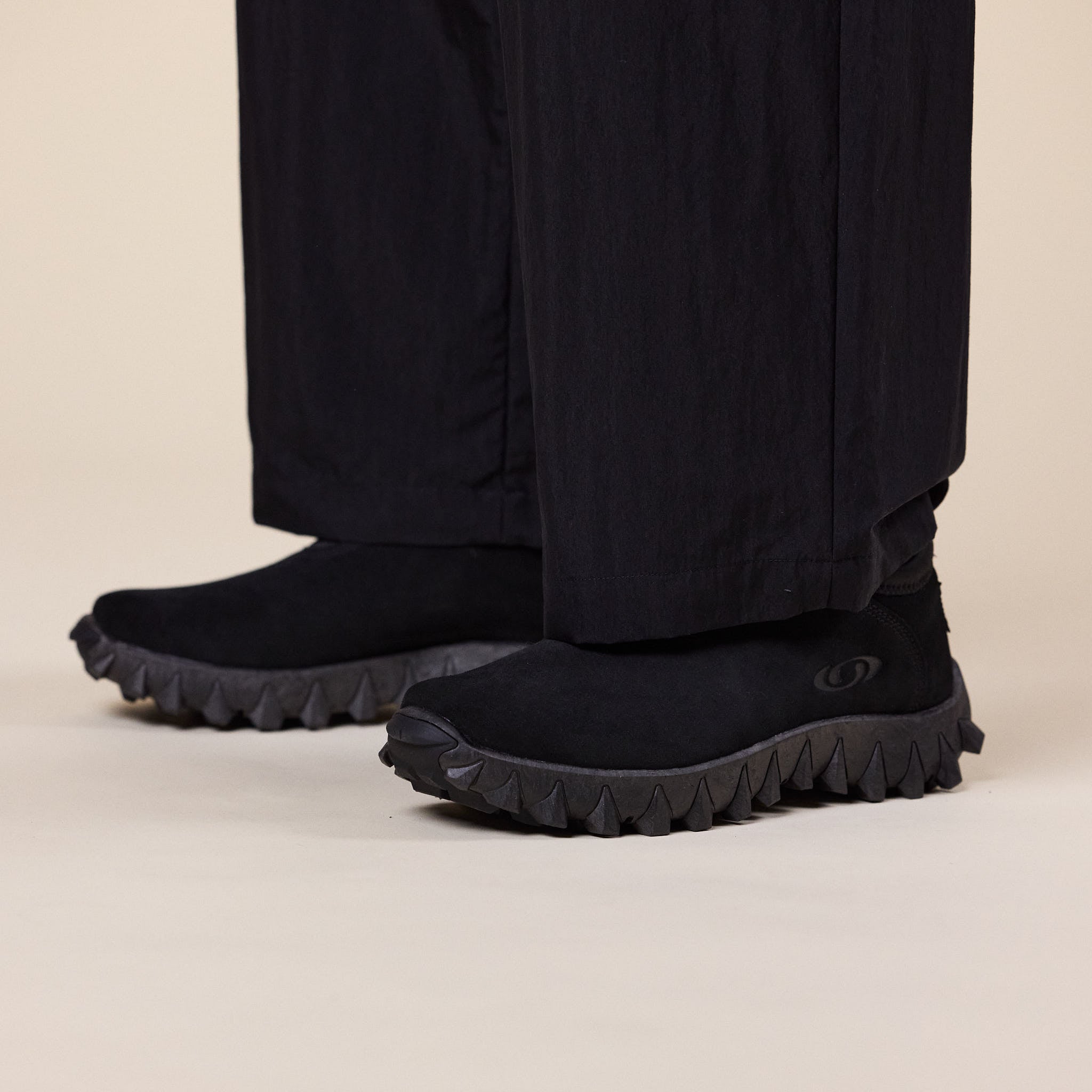 Salomon - Snowclog OG - Black / Black / Asphalt
