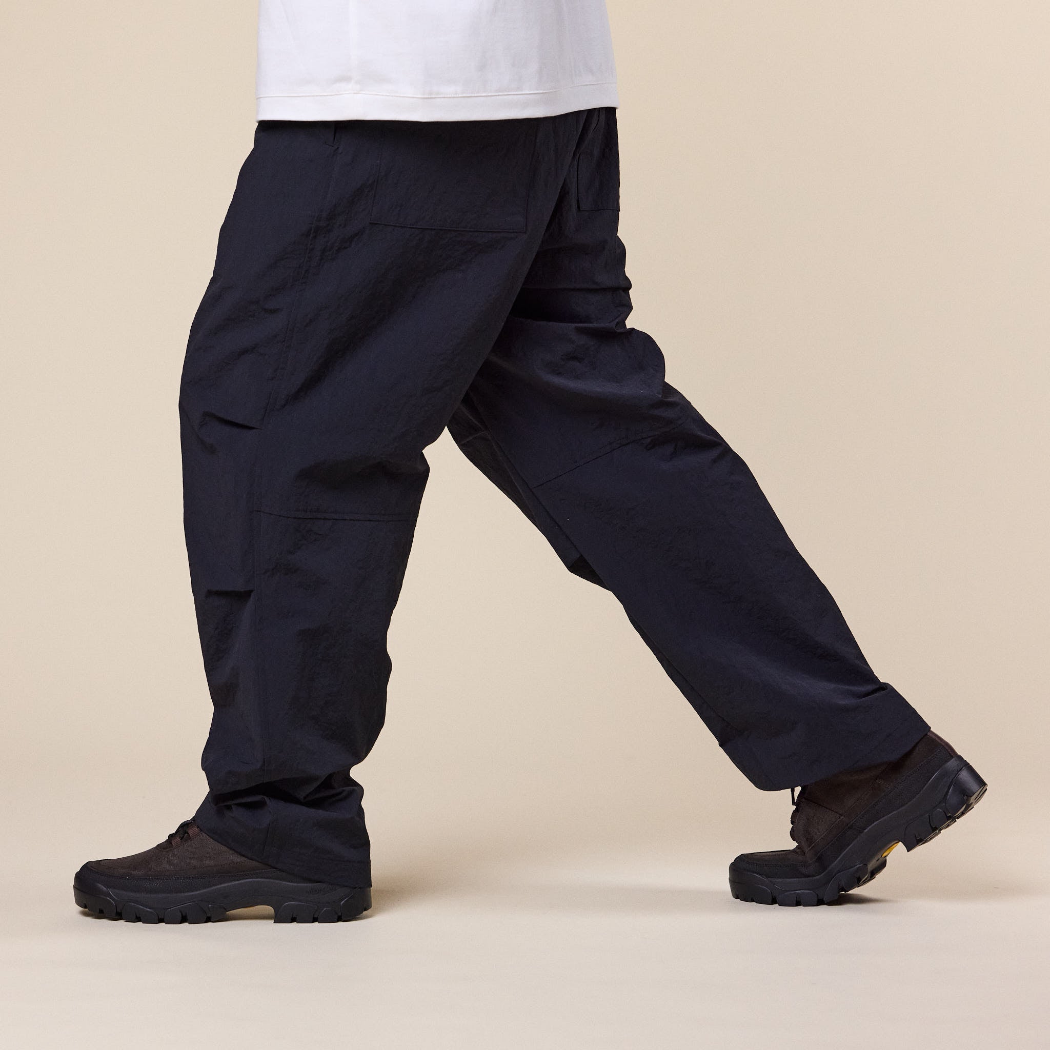 Still by Hand - Crispy knee tuck wide pants - Black
