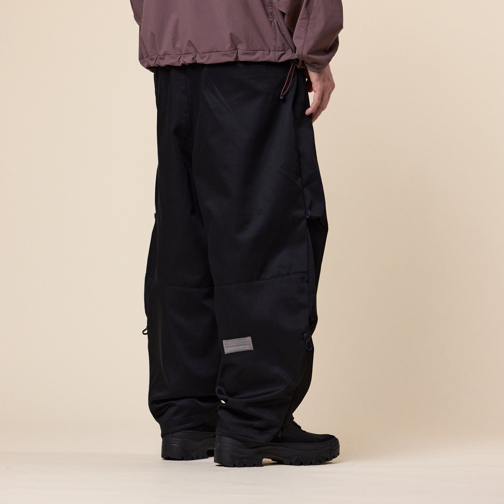 Poliquant - Changing Length Wide Zip Up Tucked Pants - Black