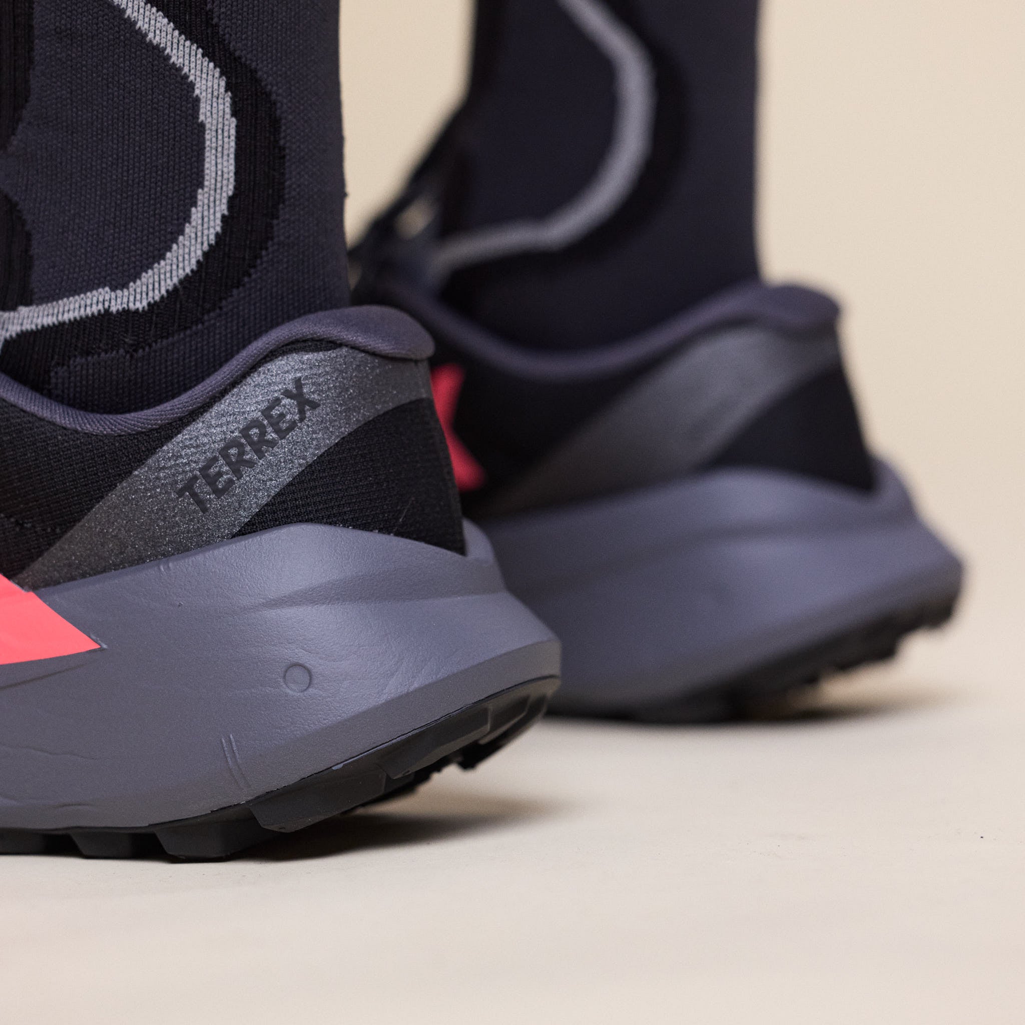 Adidas - Terrex Agravic SL - Core Black / Solar Turbo / Aurora Onix