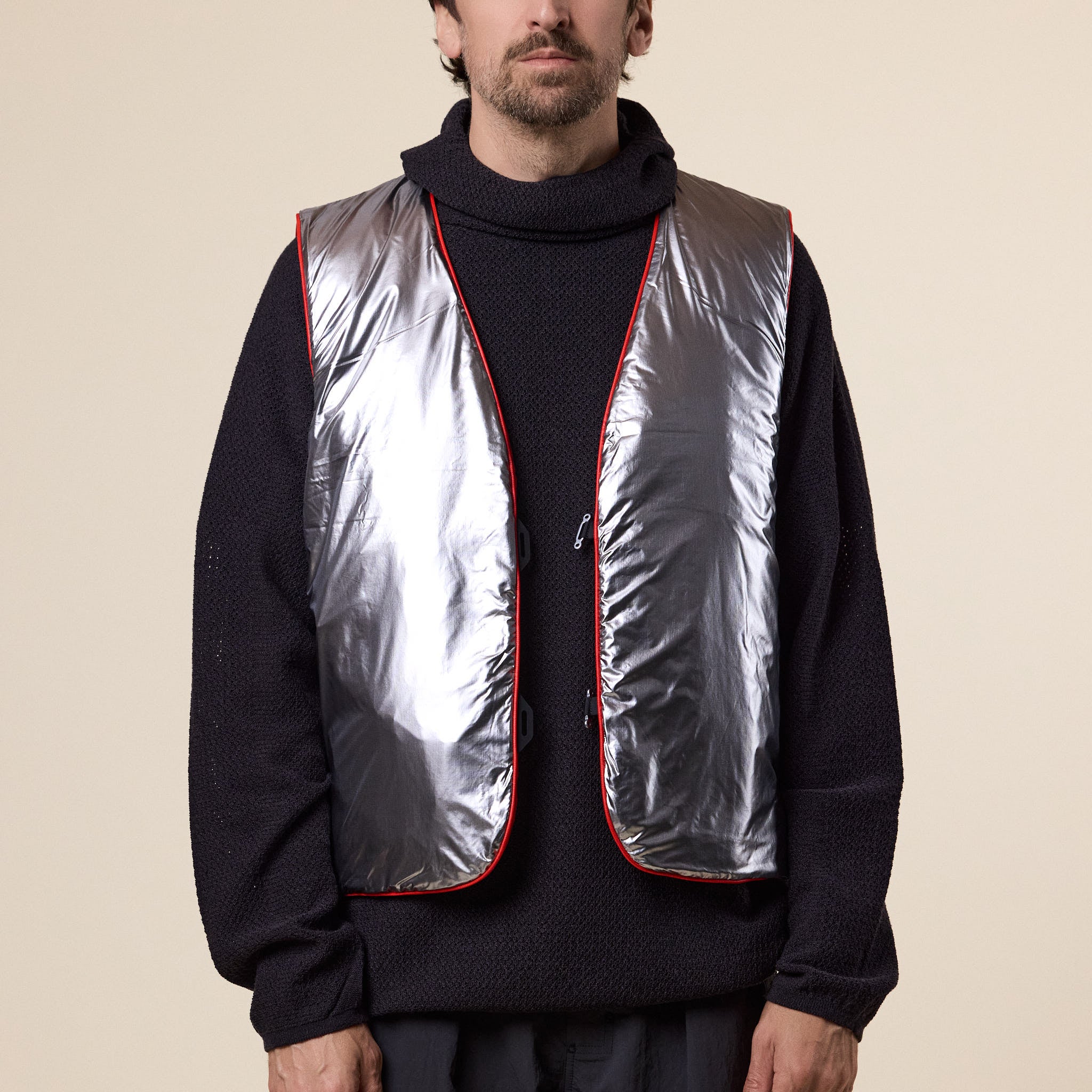 Goldwin 0 - Synthetic Insulated Vest - Scarlet