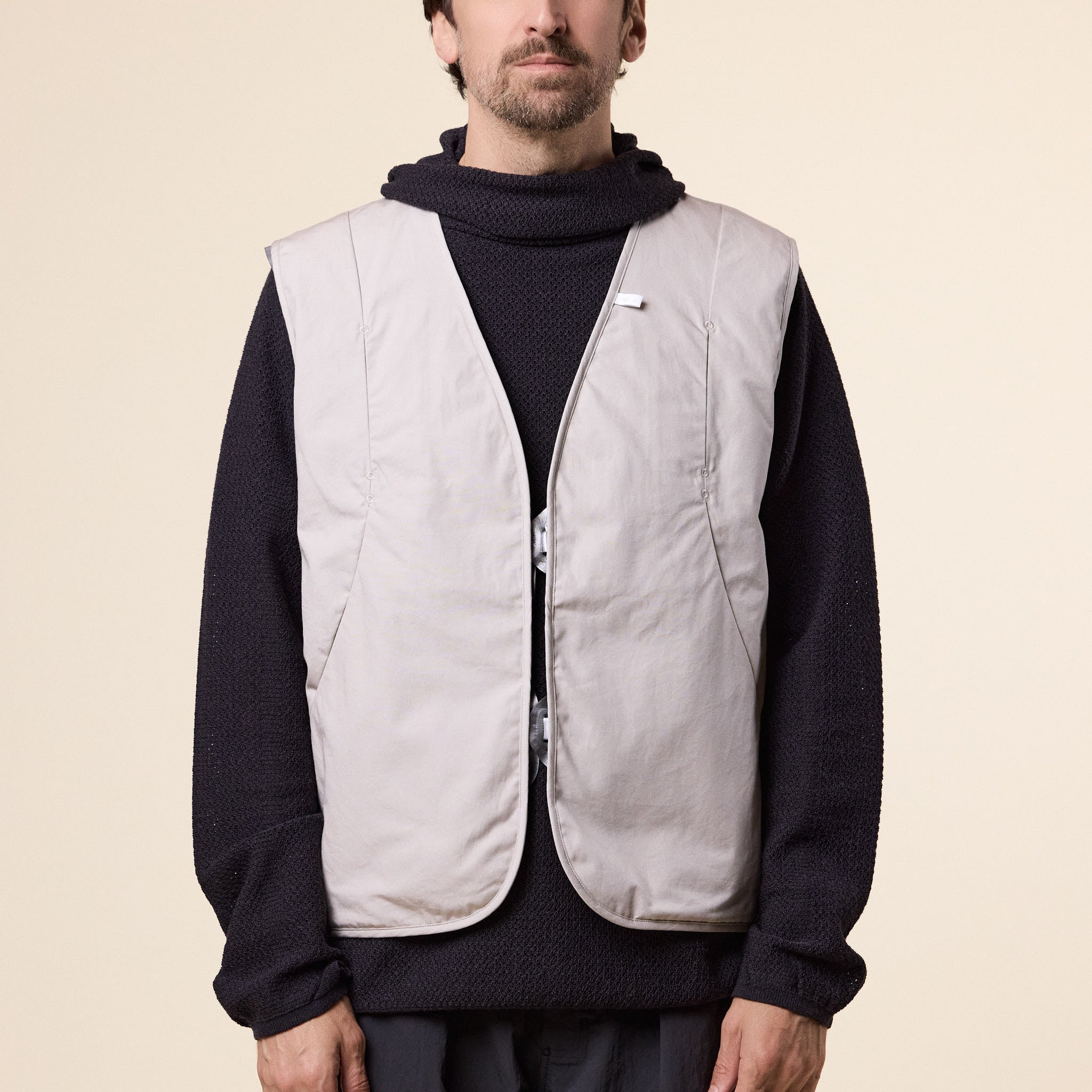 Goldwin 0 - Auxetic Air Inflated Vest - Moon Rock