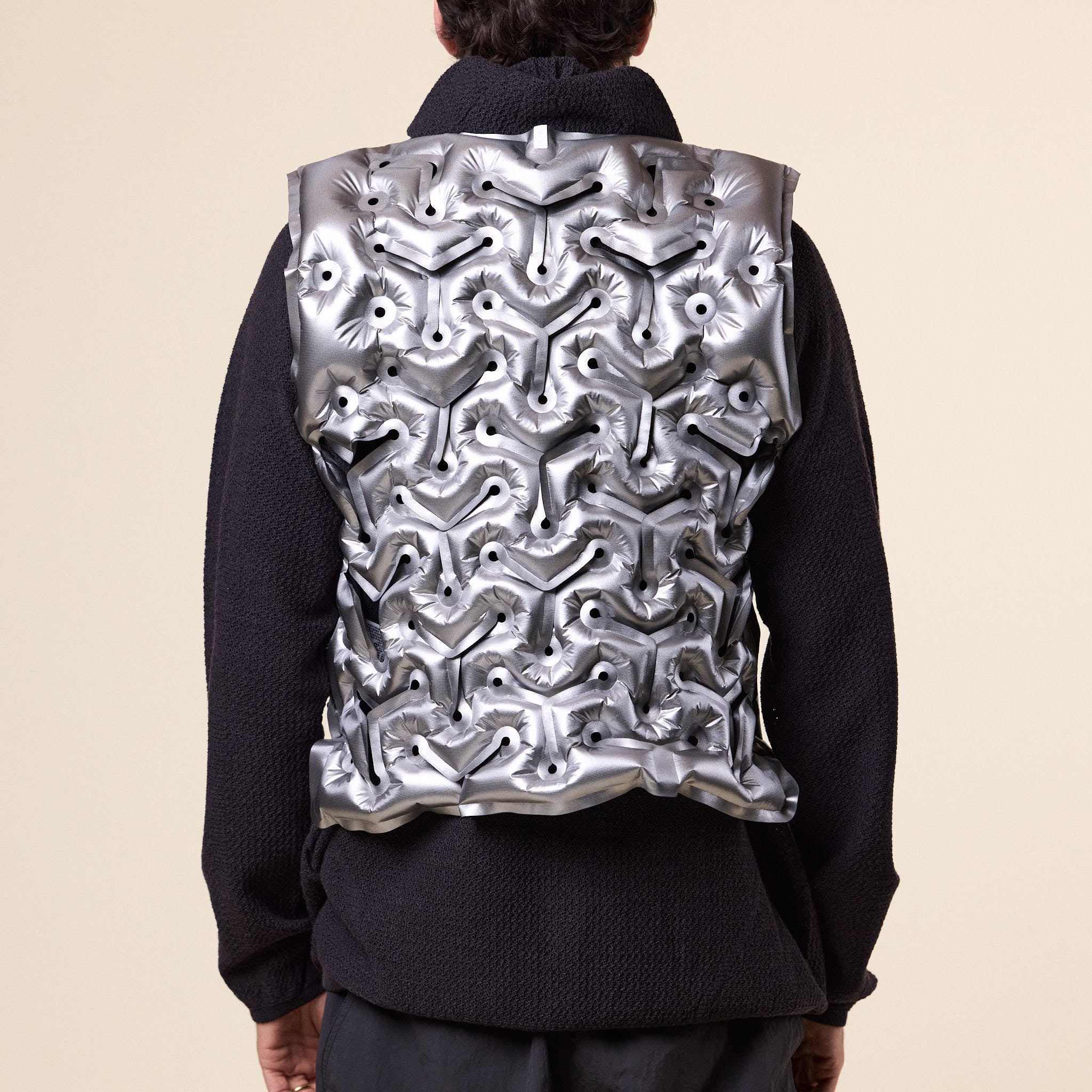 Goldwin 0 - Auxetic Air Inflated Vest - Moon Rock