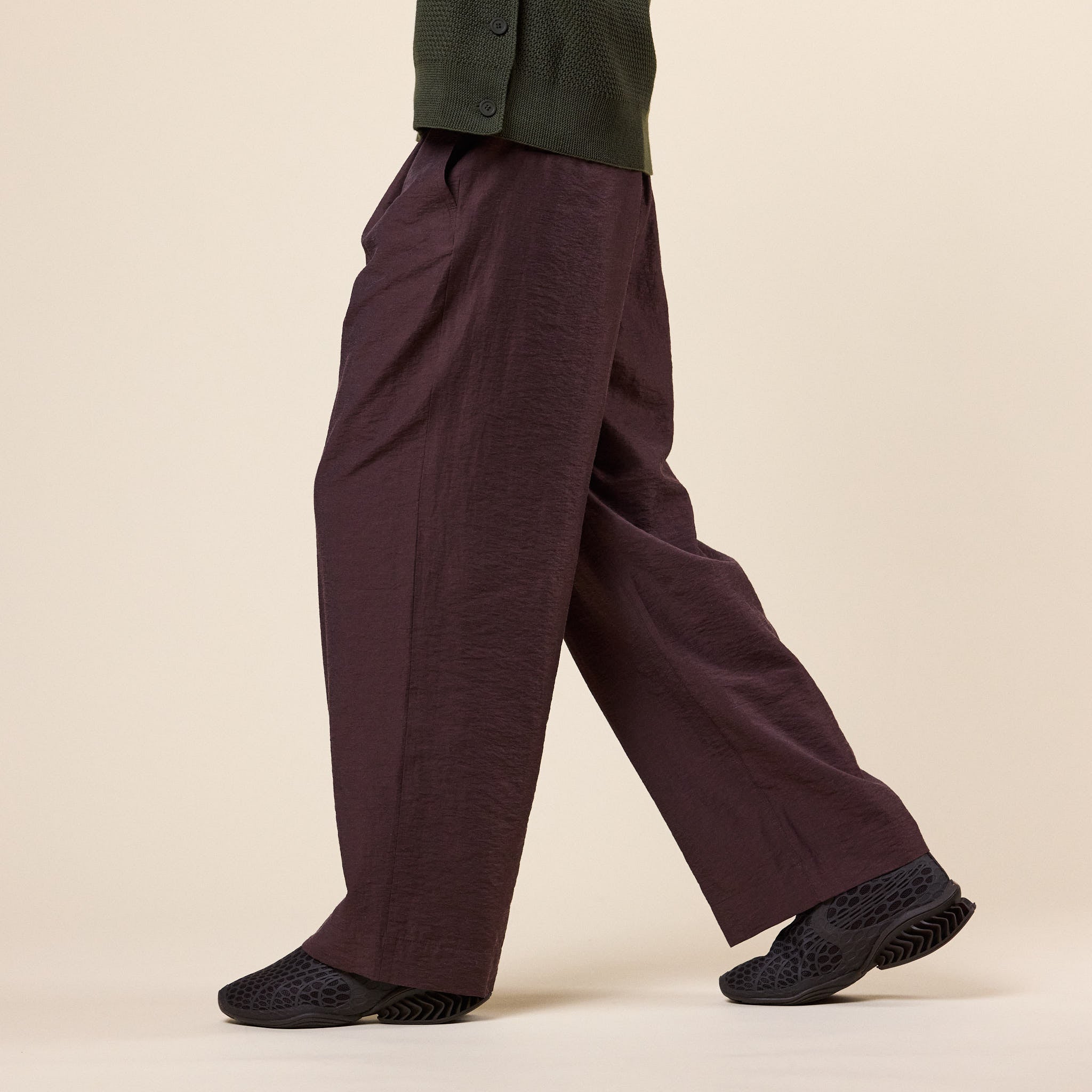 Homme Plissé Issey Miyake - Opacity Trousers - Brown
