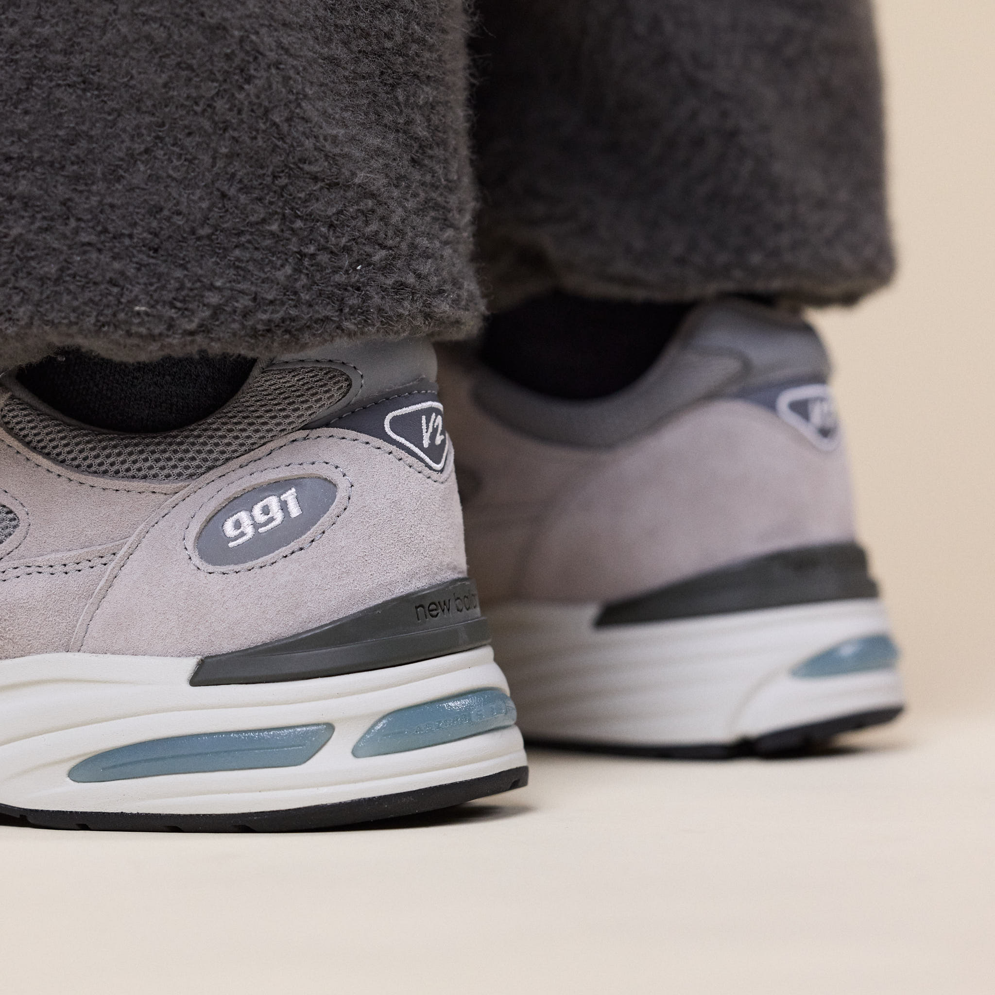 New Balance - Made in UK 991 v2 - Dove / Alloy / Silver