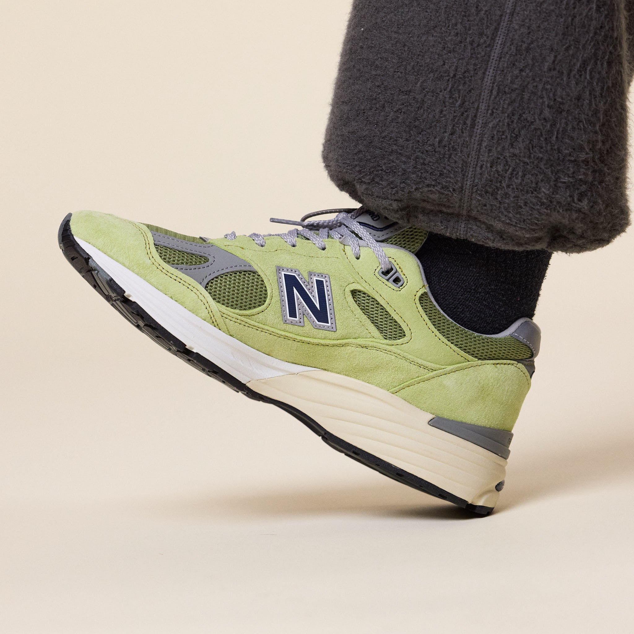 New Balance - Made in UK 991 v2 - Green Banana / Moss / Moon Mist