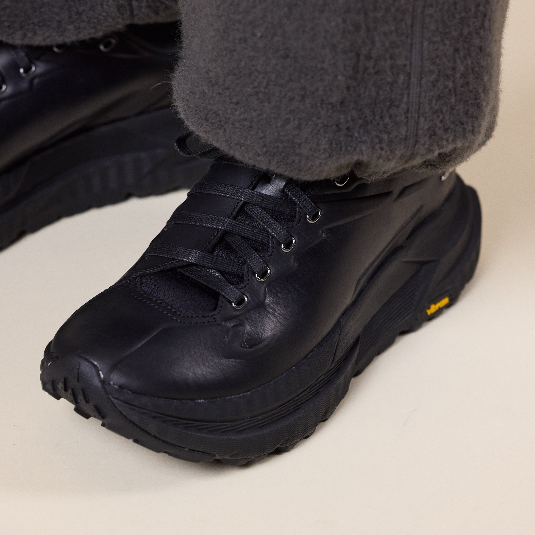 HOKA - Elite Terrain System Mafate X - Black / Black