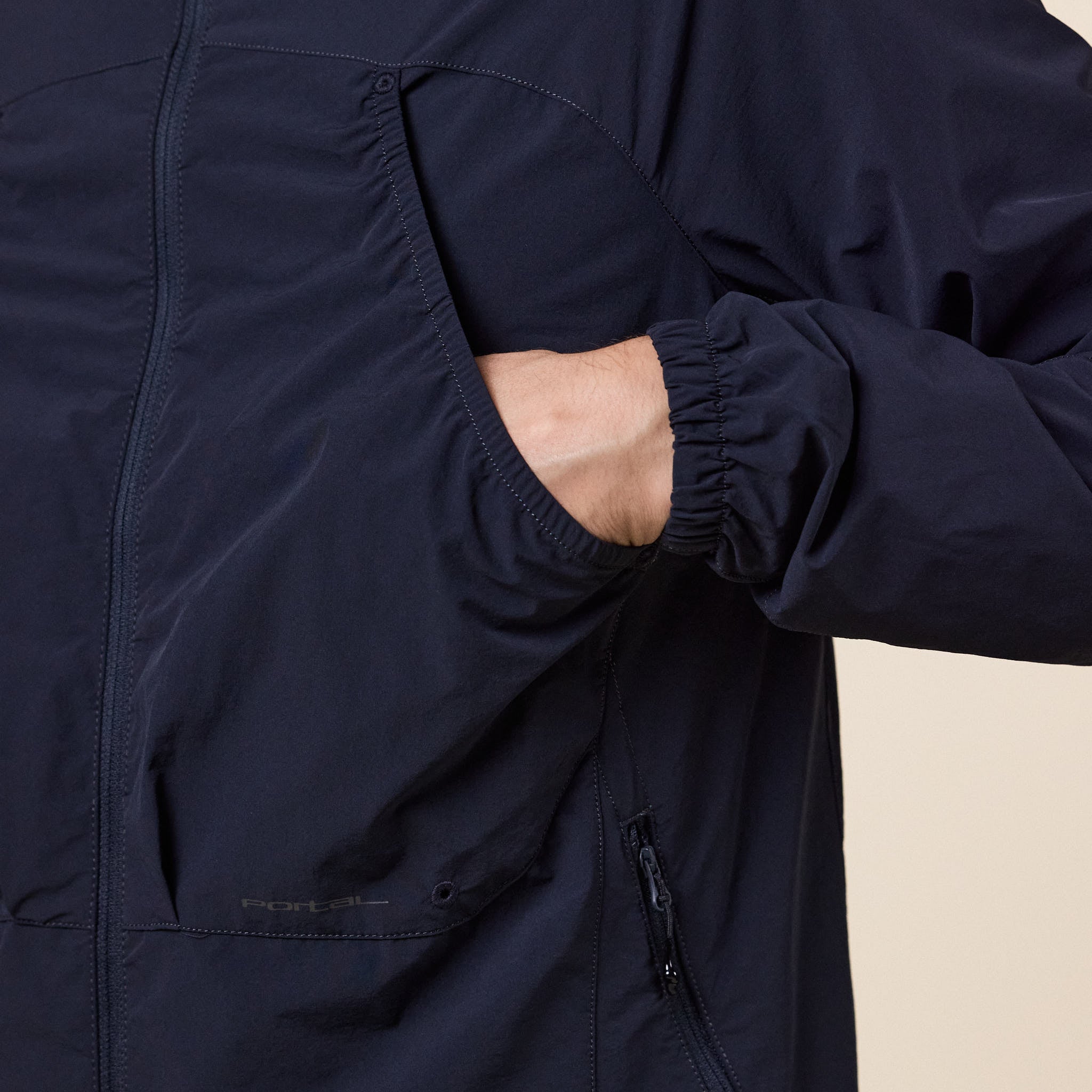 Portal - Acre Light Jacket - Black Beauty