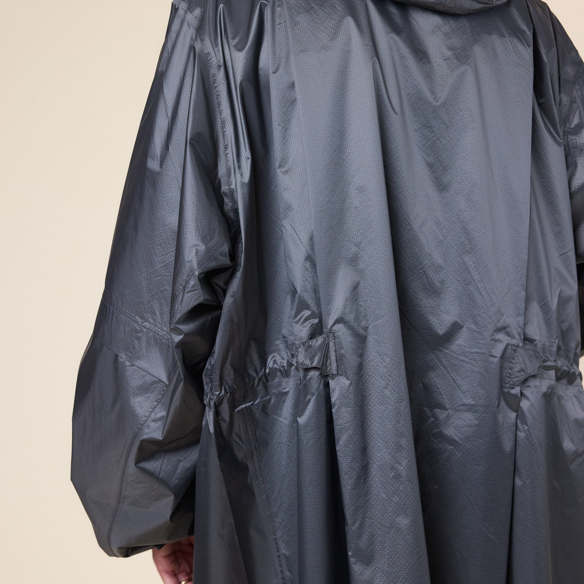 Roa Hiking - Surface Packable Grid Rain Coat - Dark Grey