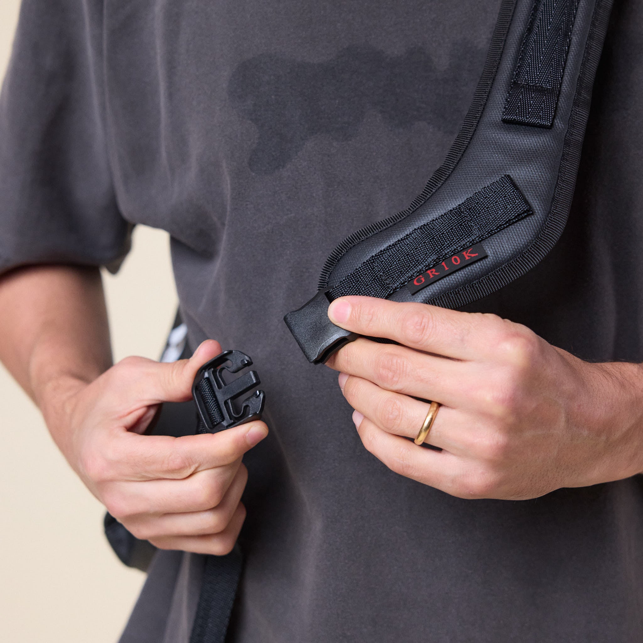 GR10K - Coated Crossbody Bag - Black