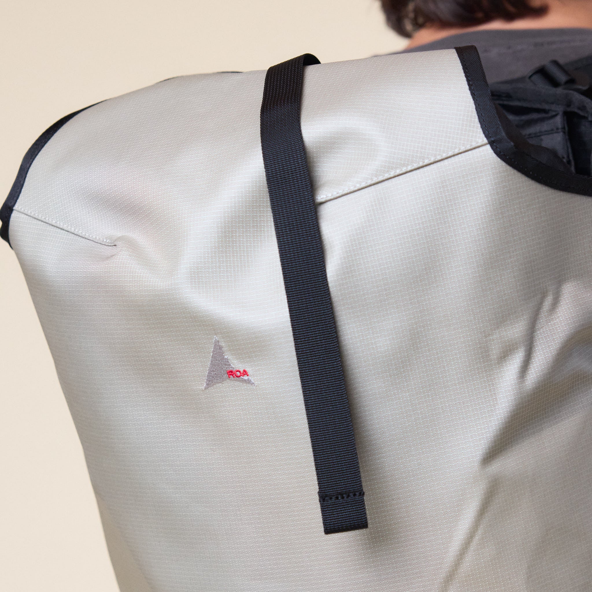 Roa Hiking - Tetsudo Technical Shell Backpack - Beige / Black