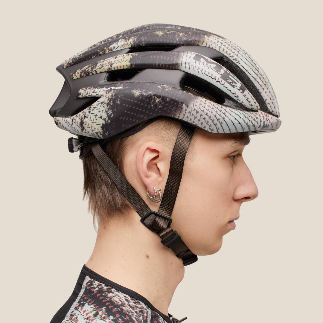 Portal x MET - Trade Winds Trenta Helmet