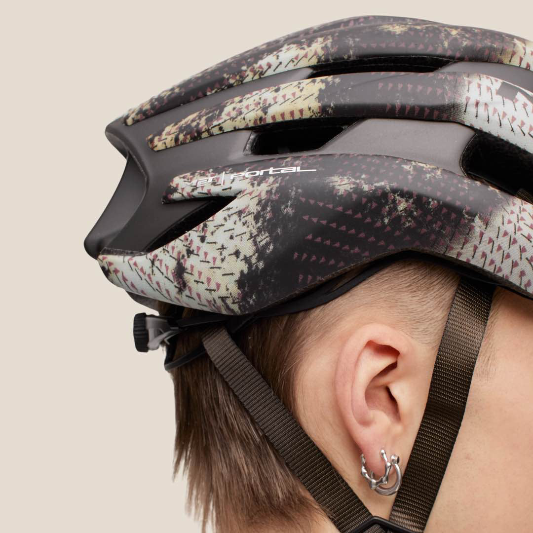 Portal x MET - Trade Winds Trenta Helmet