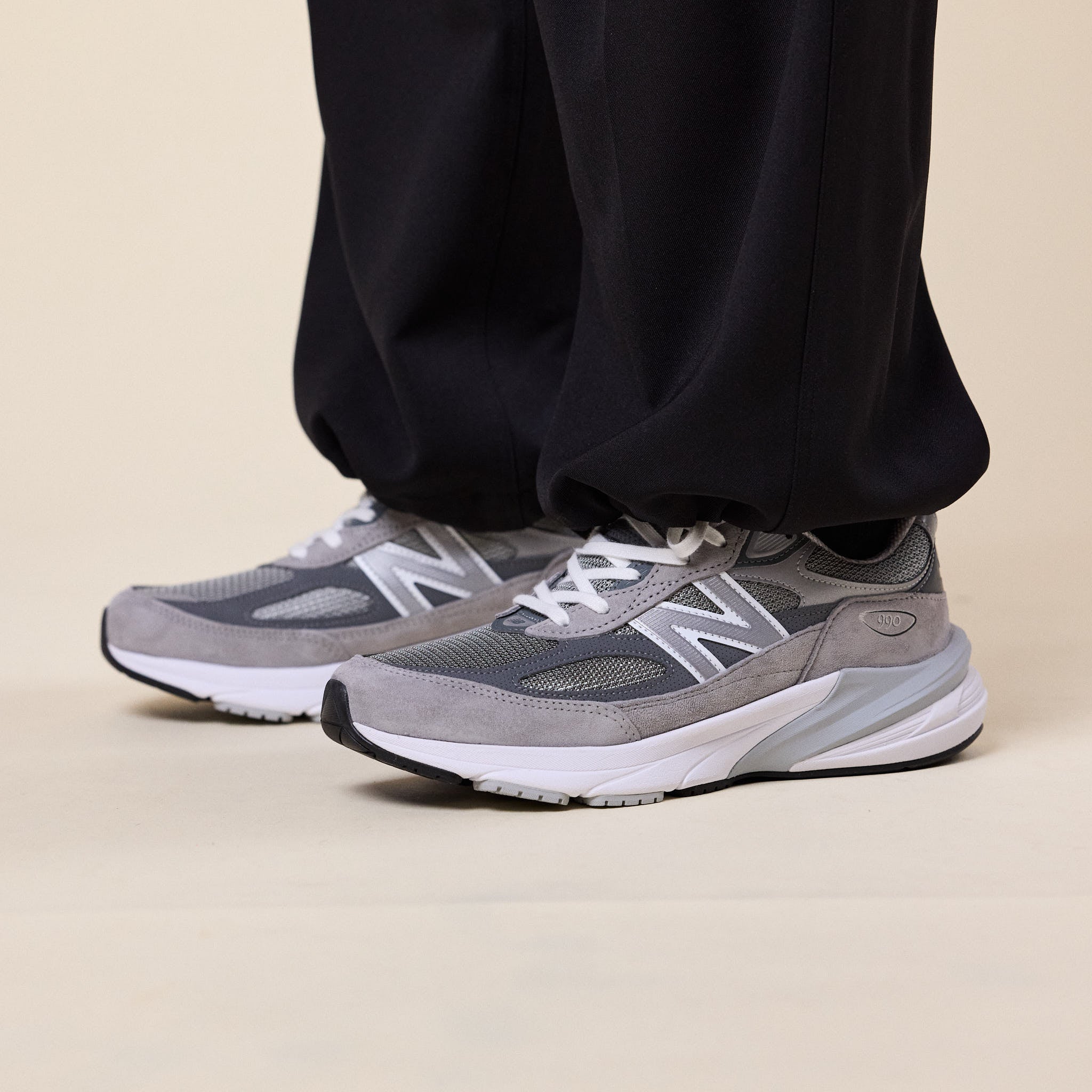 New Balance - Made in USA 990 v6 - Grey
