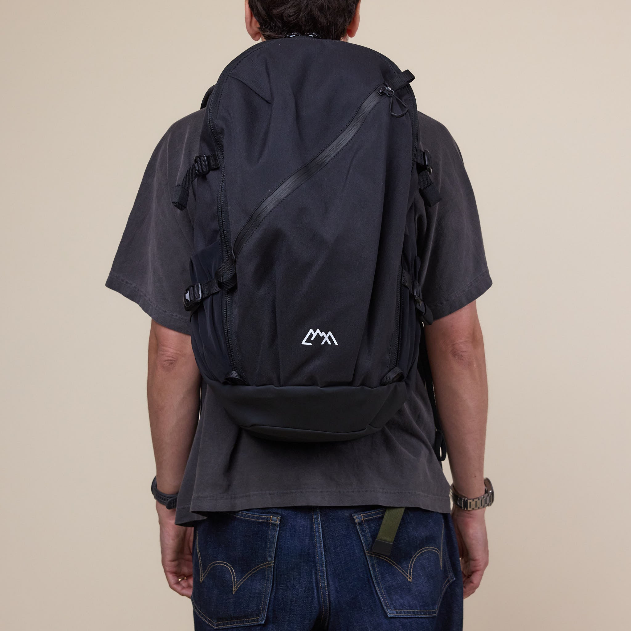CMF Comfy Outdoor Garment - Backpackerz 32 Smooth Nylon Backpack - Black