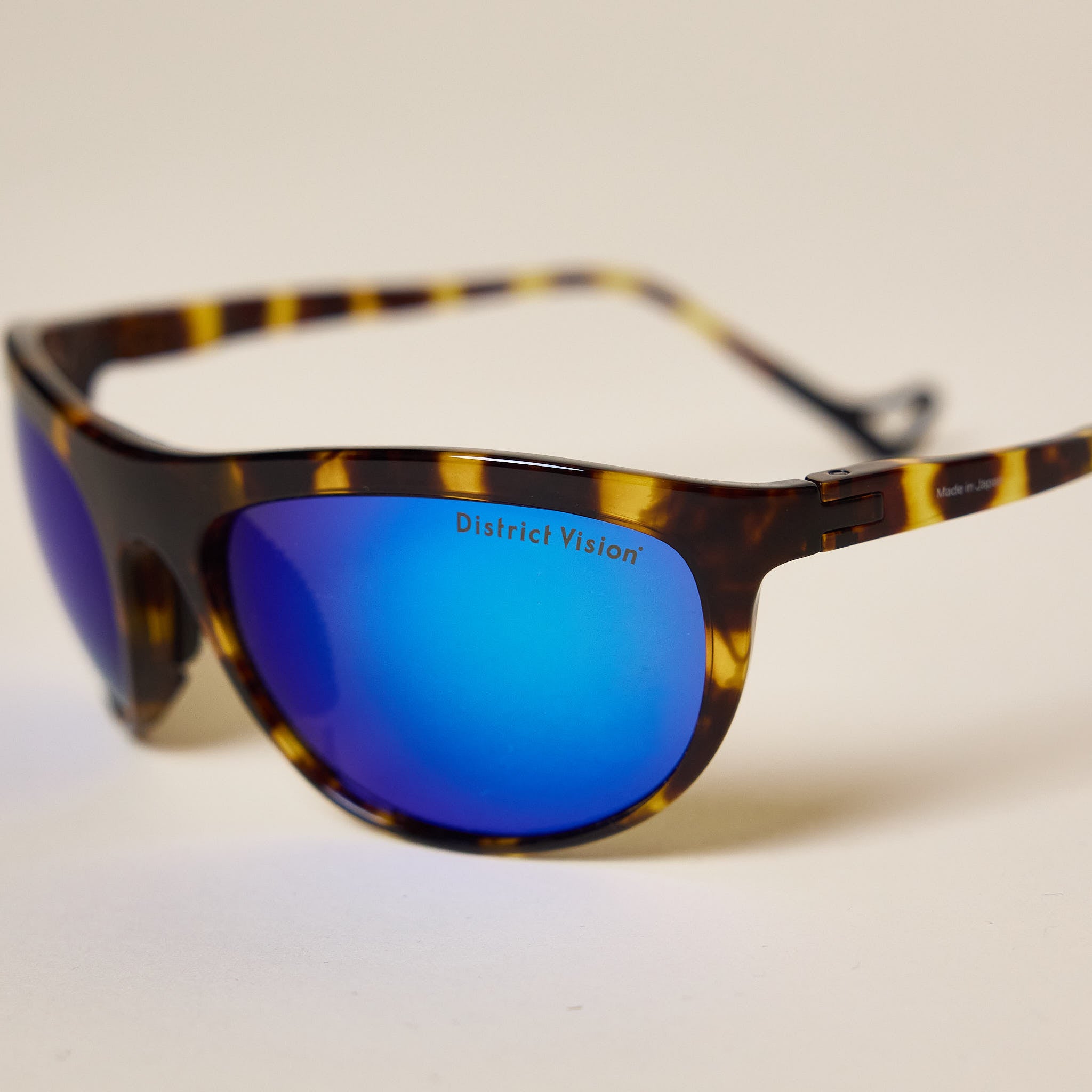 District Vision - Takeyoshi Altitude Master - Tortoise D+ Blue Mirror