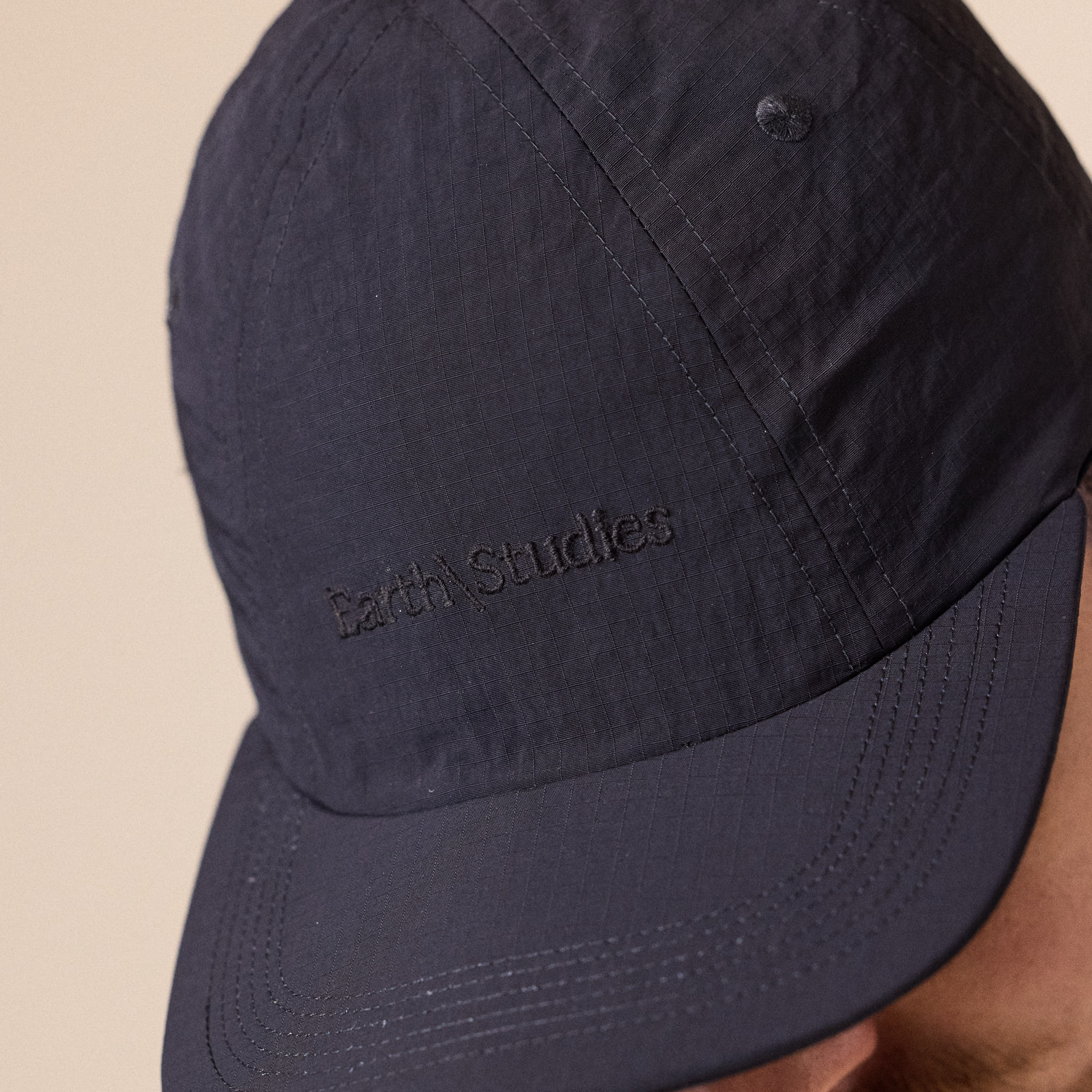 Earth\Studies - EQ-115PA P_Article Crew Hat - Carbon