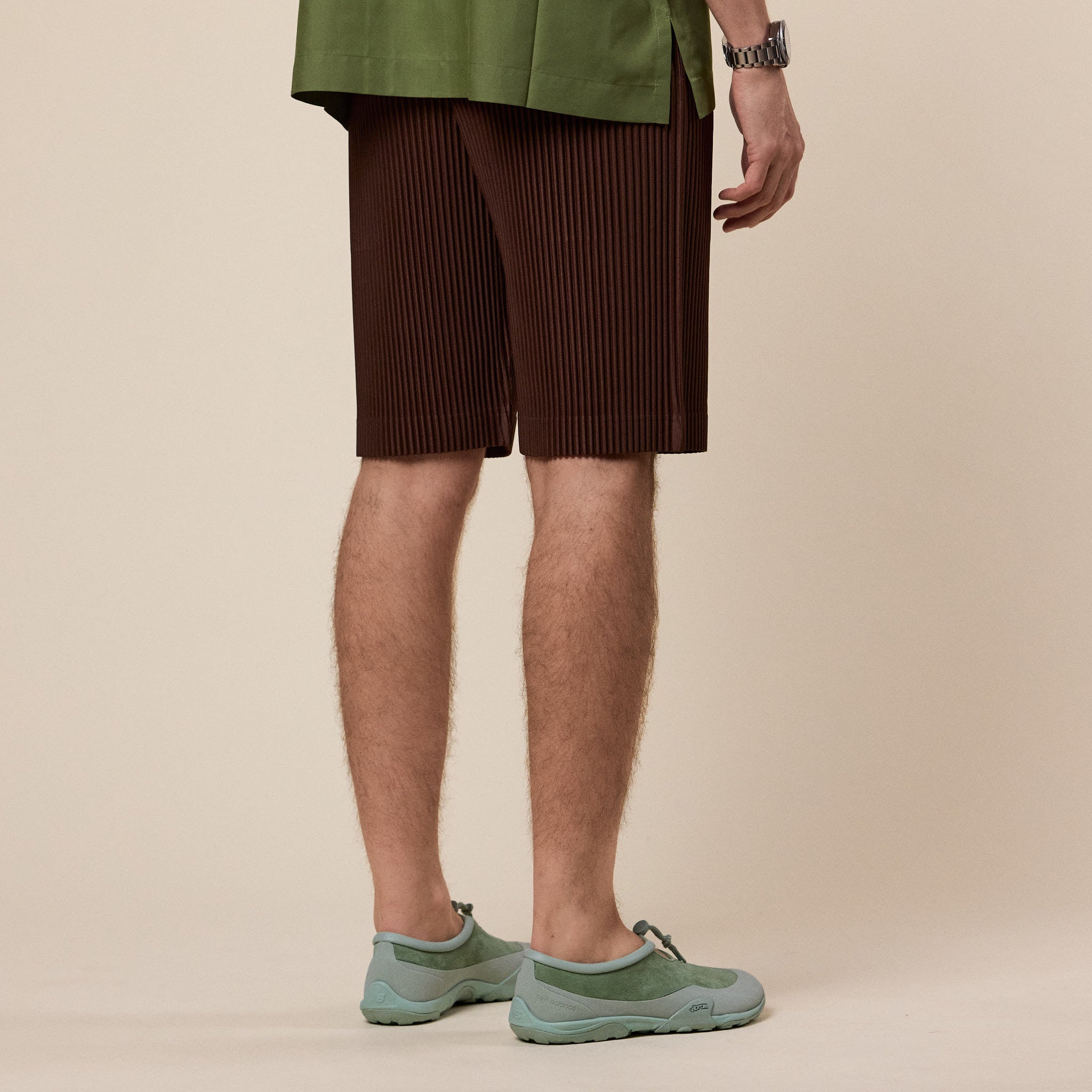 Homme Plissé Issey Miyake - Colour Pleat Shorts - Anchor Brown