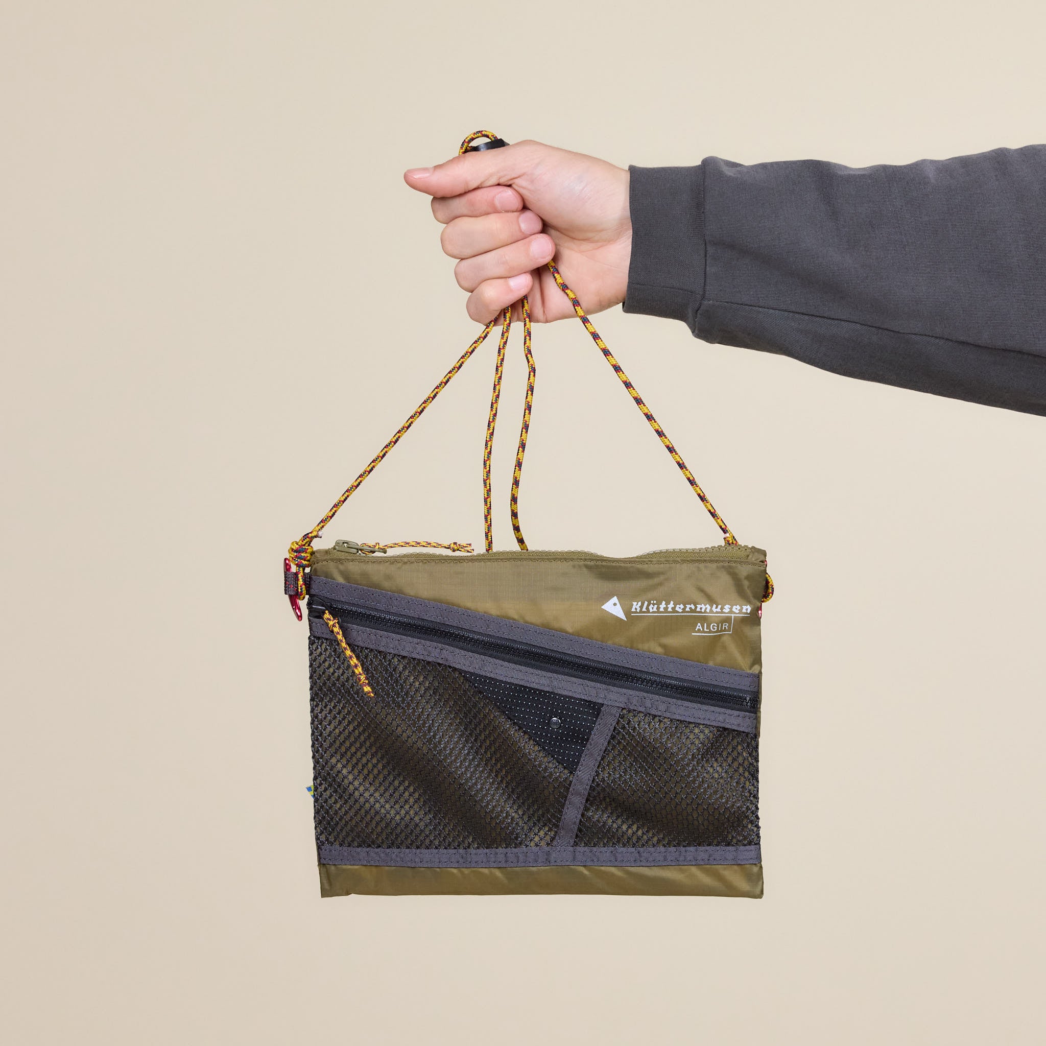 Klättermusen - Algir Accessory Bag Medium - Olive