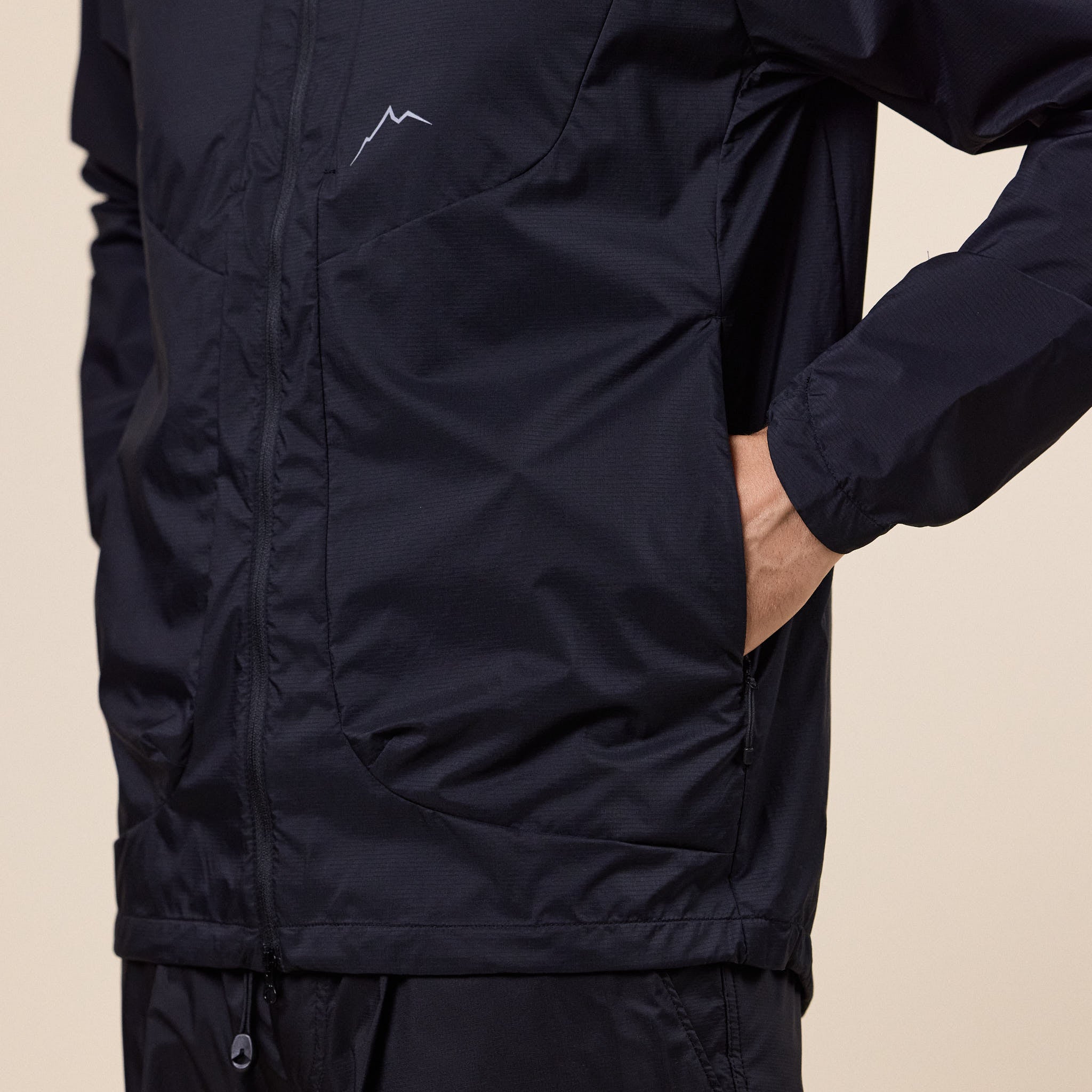 CAYL "Climb As You Love" - Light Conseal Zip Jacket - Black