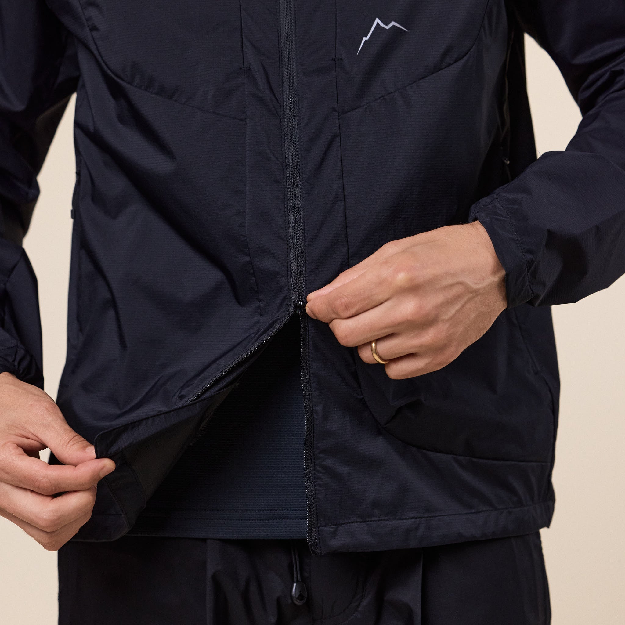 CAYL "Climb As You Love" - Light Conseal Zip Jacket - Black