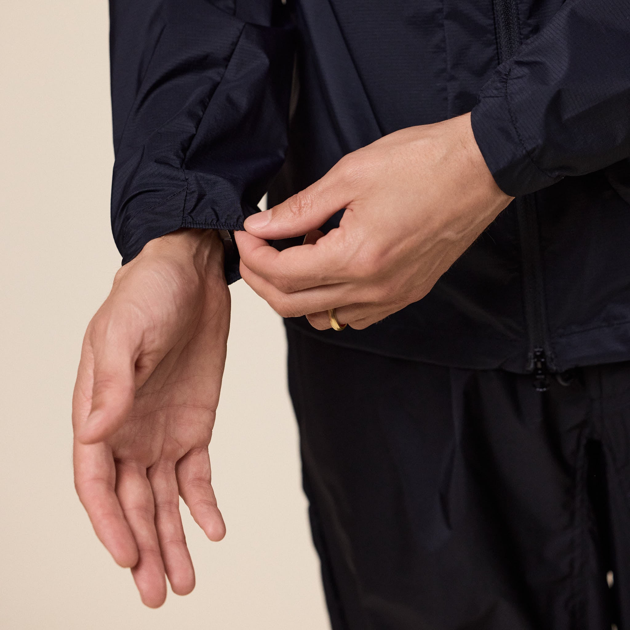 CAYL "Climb As You Love" - Light Conseal Zip Jacket - Black