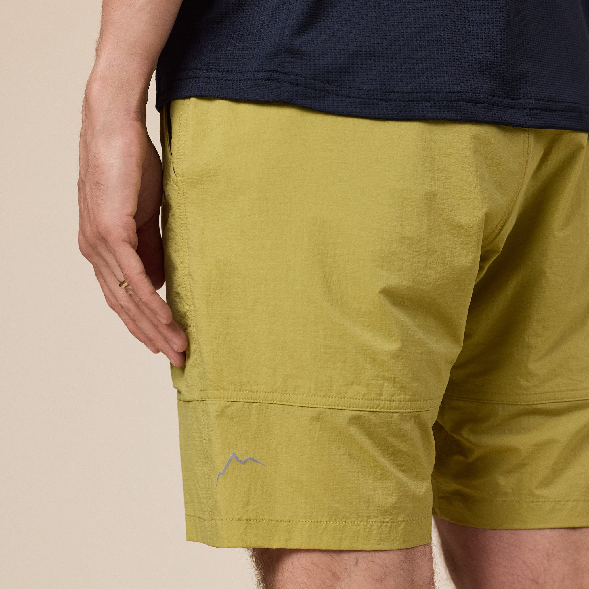 CAYL "Climb As You Love" - Light Conseal Zip Shorts - Yellow