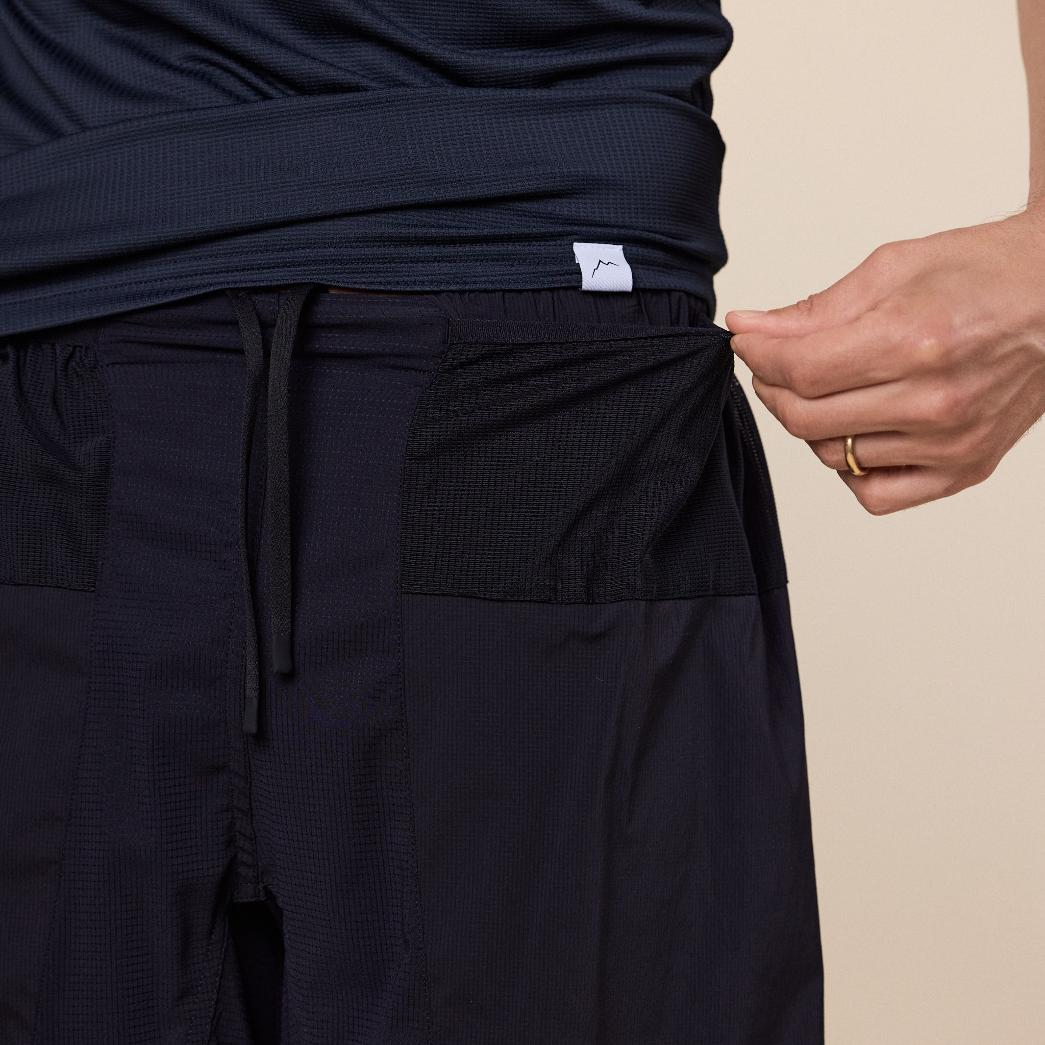 CAYL "Climb As You Love" - Light Flow Shorts - Black