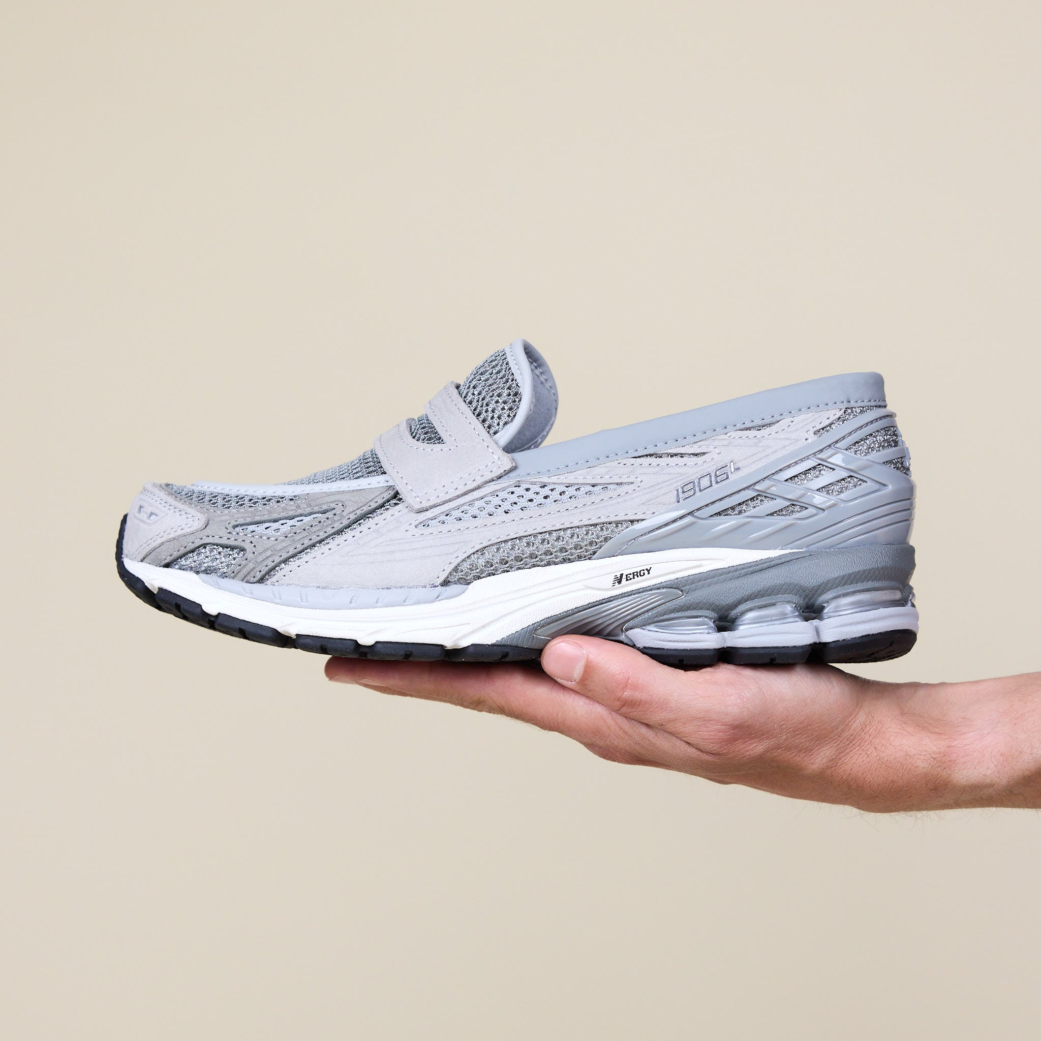 New Balance - 1906L "Grey Days" Loafer Trainers - Raincloud