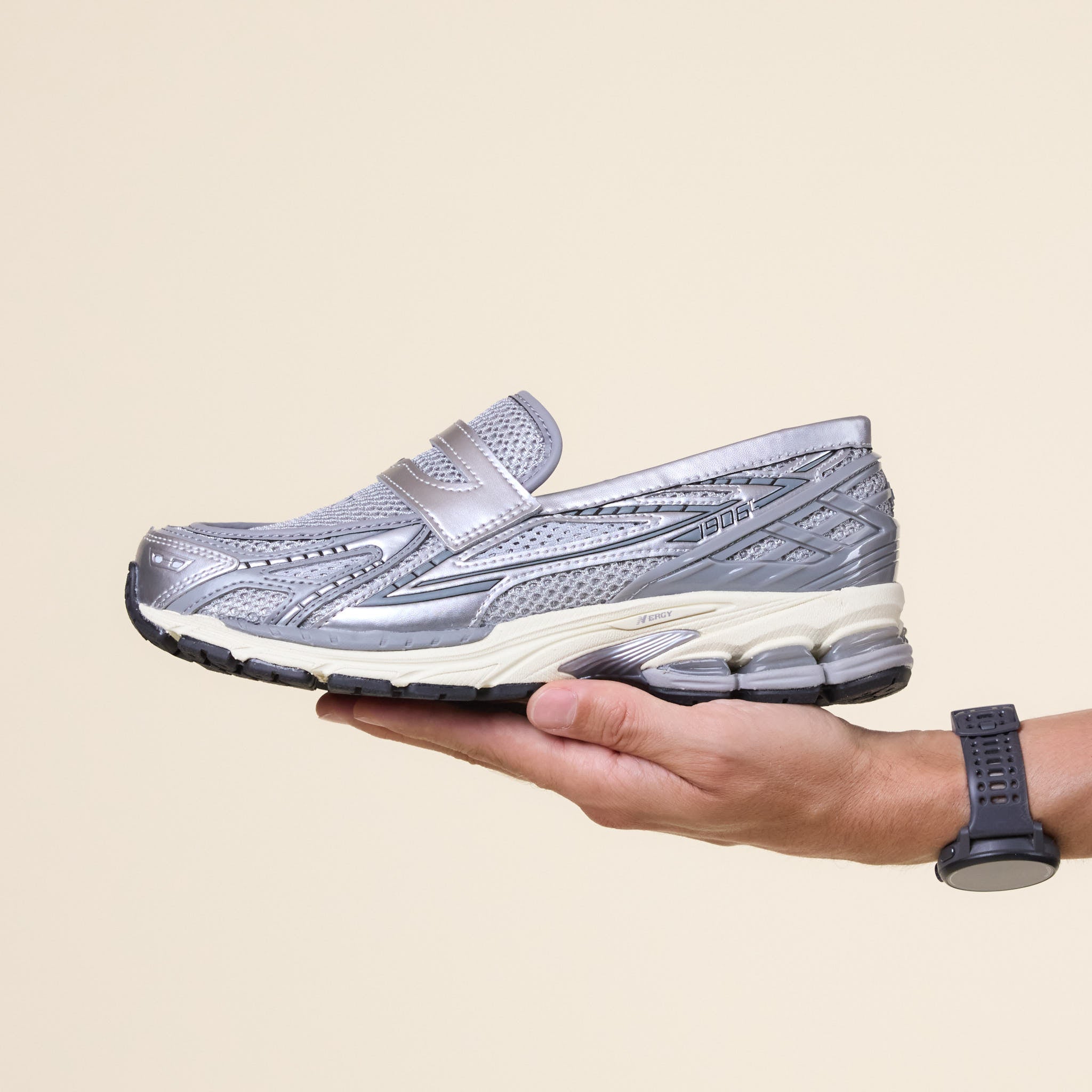 New Balance - 1906L Loafer Trainers - Silver