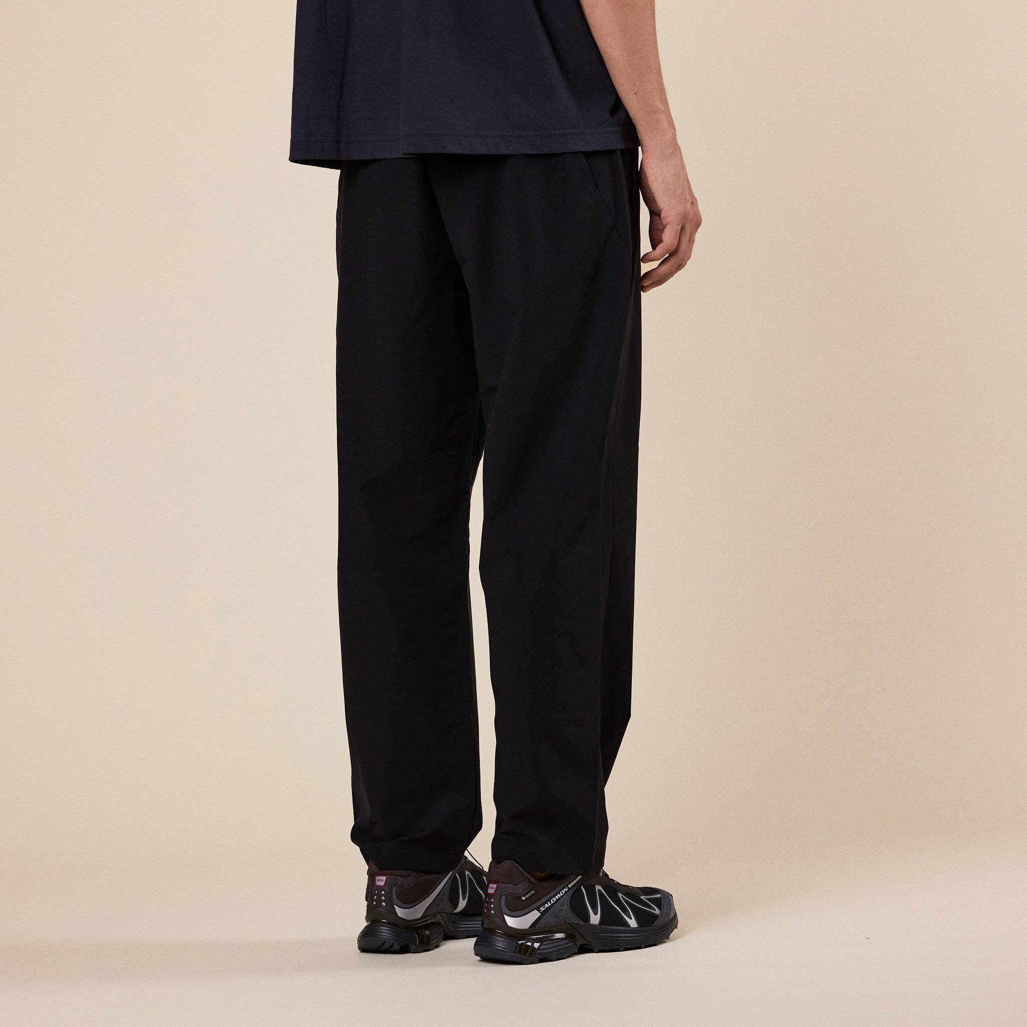 Goldwin - One Tuck Tapered Light Pants - Black