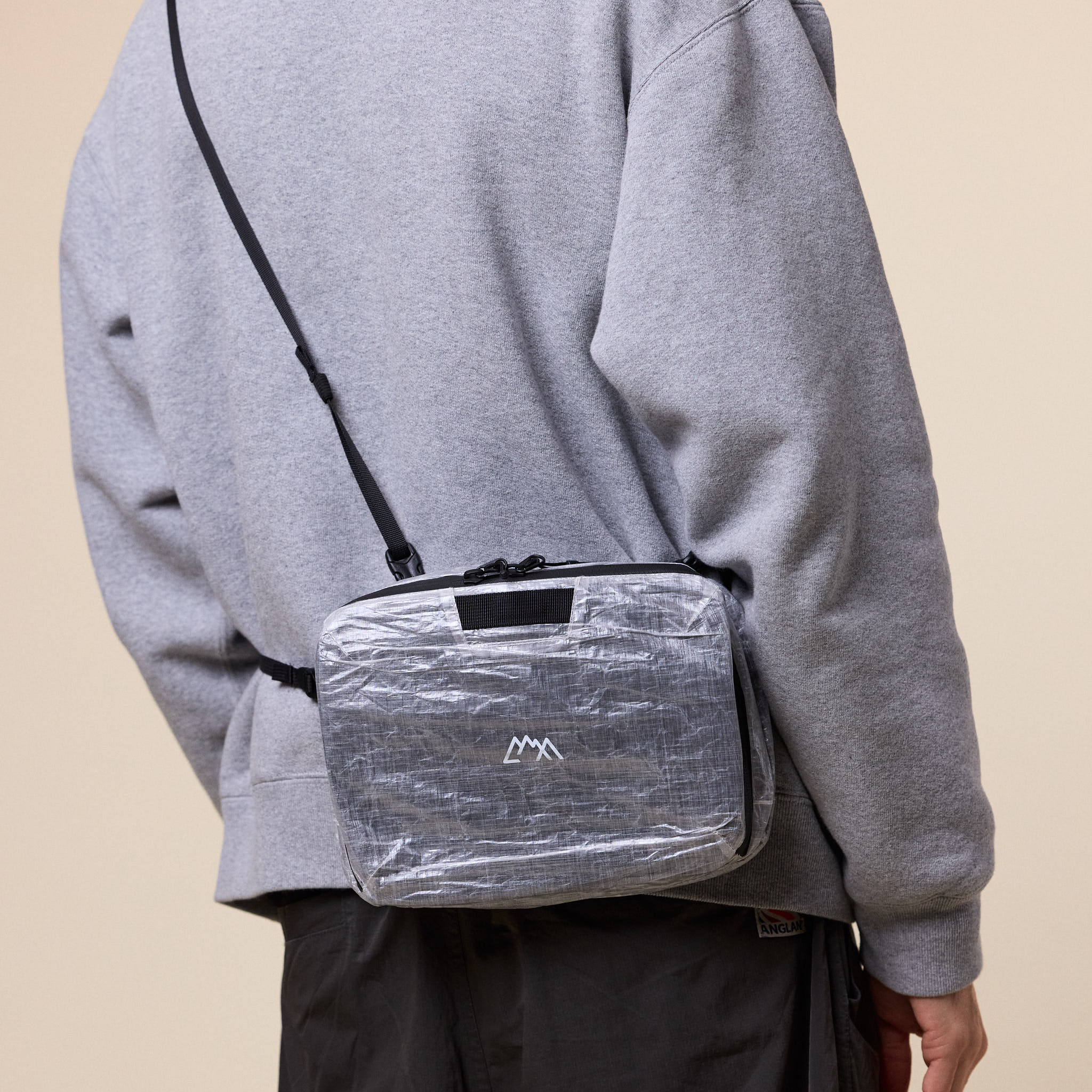 CMF Comfy Outdoor Garment - Sachosh Mod Dyneema - White