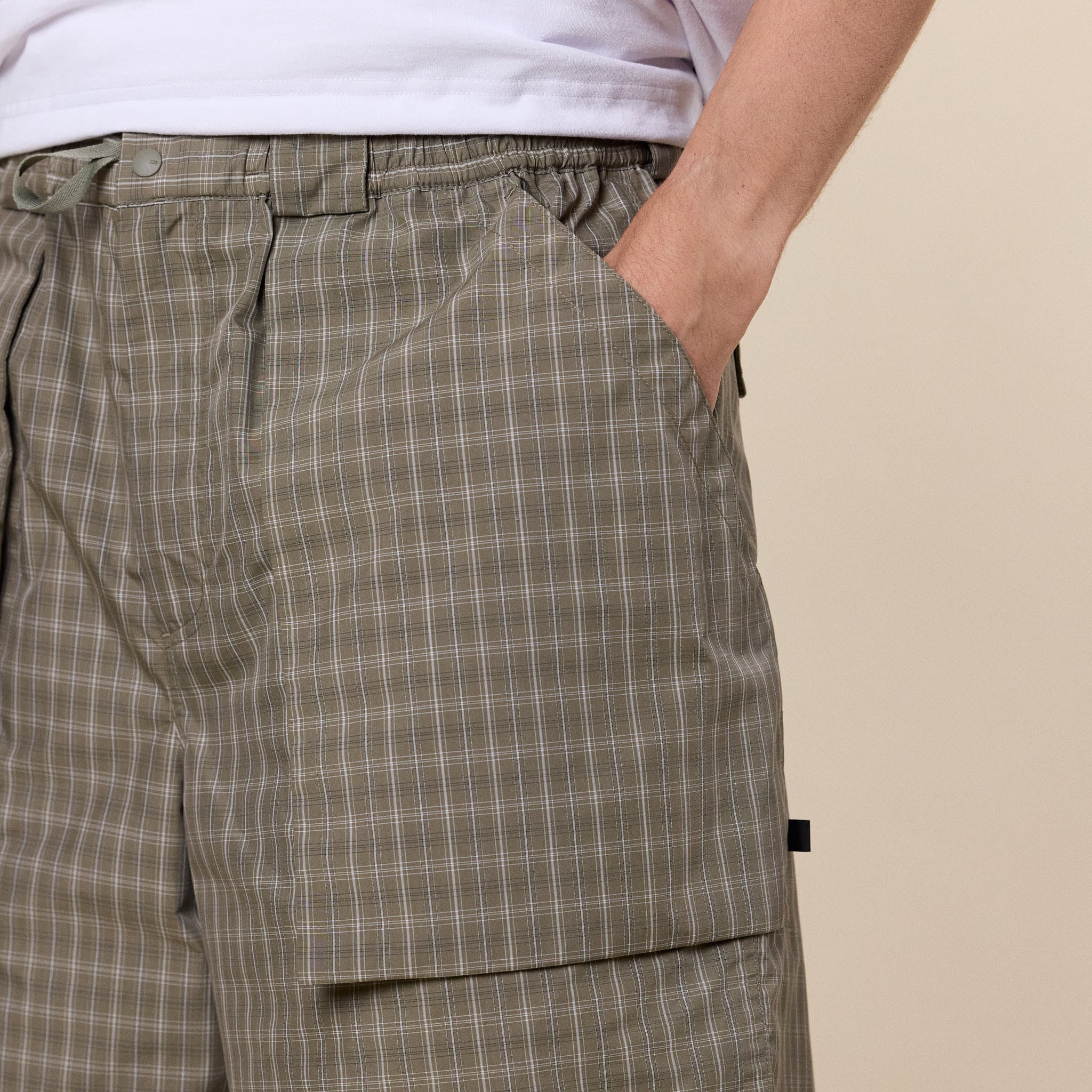 DAIWA Pier 39 - Tech 3D Pocket Cargo Shorts Summer Plaid - Sage Grey