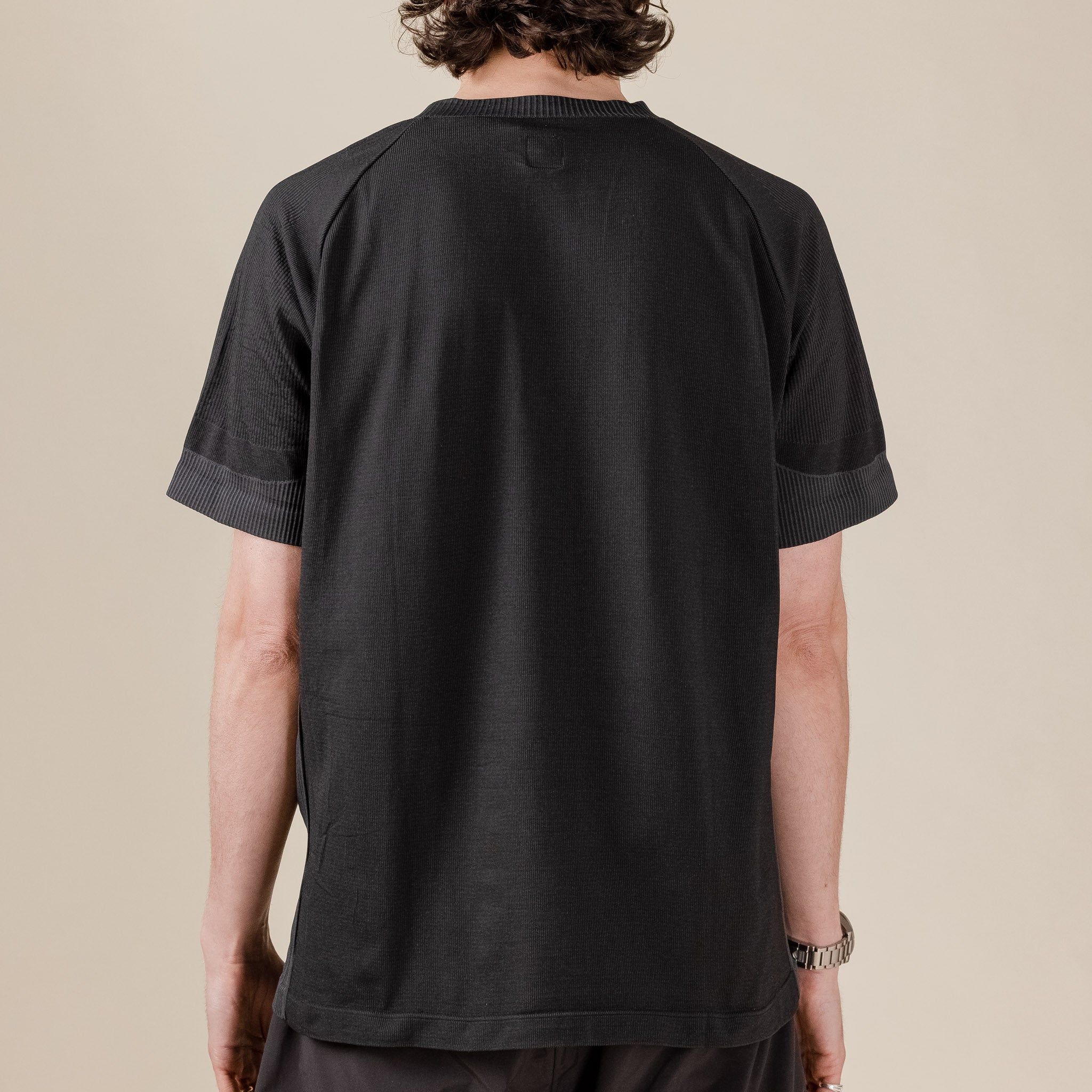 J.L-A.L - Prima Tech Knitted T-Shirt - Black / Grey